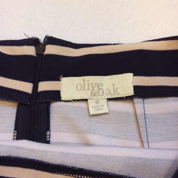 Olive & Oak cream and navy striped pencil skirt - Picture 2 of 5